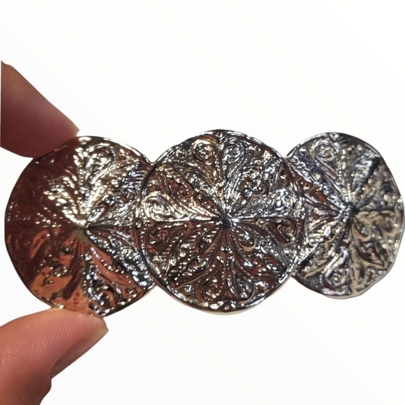 Silver Sand dollar pressed molded tin hair clip Barrette - Picture 2 of 9